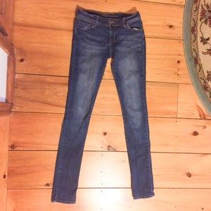 Delia’s skinny jeans